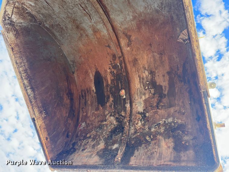 image for item MW9449 2007 Mack LE613 refuse truck