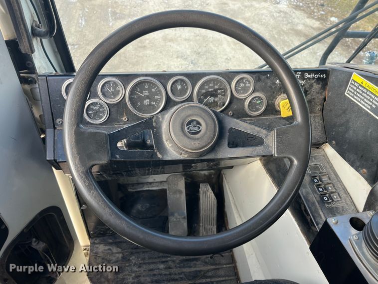 image for item MW9449 2007 Mack LE613 refuse truck