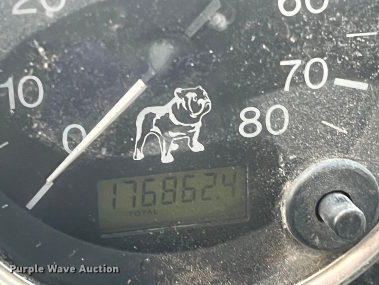 image for item MW9449 2007 Mack LE613 refuse truck