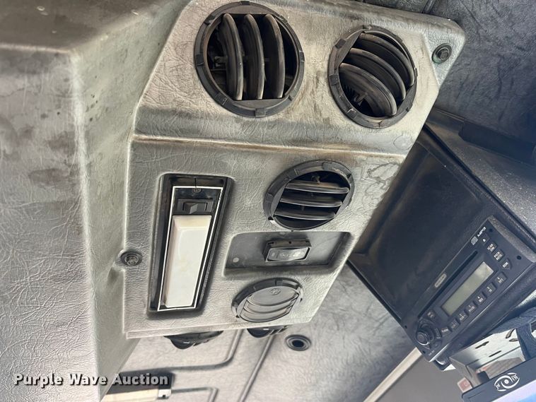 image for item MW9449 2007 Mack LE613 refuse truck