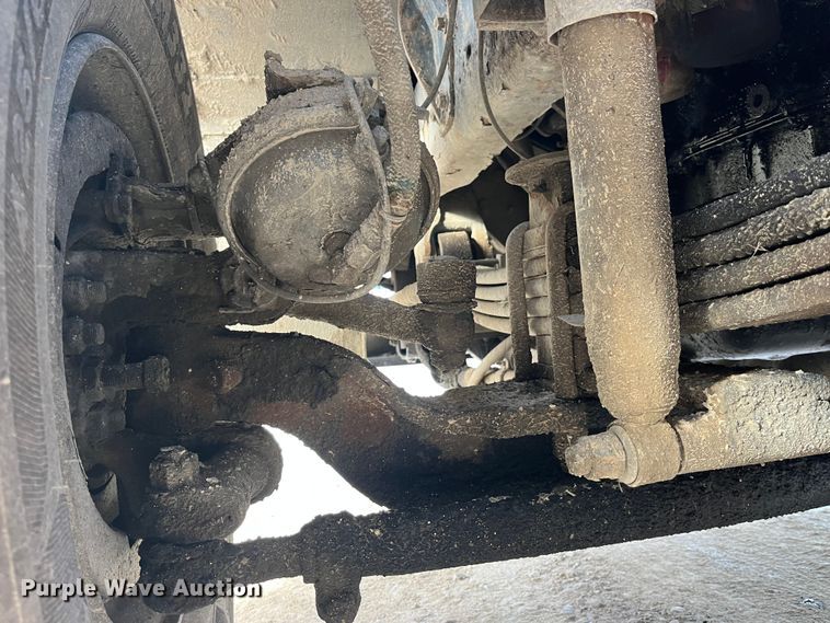 image for item MW9449 2007 Mack LE613 refuse truck