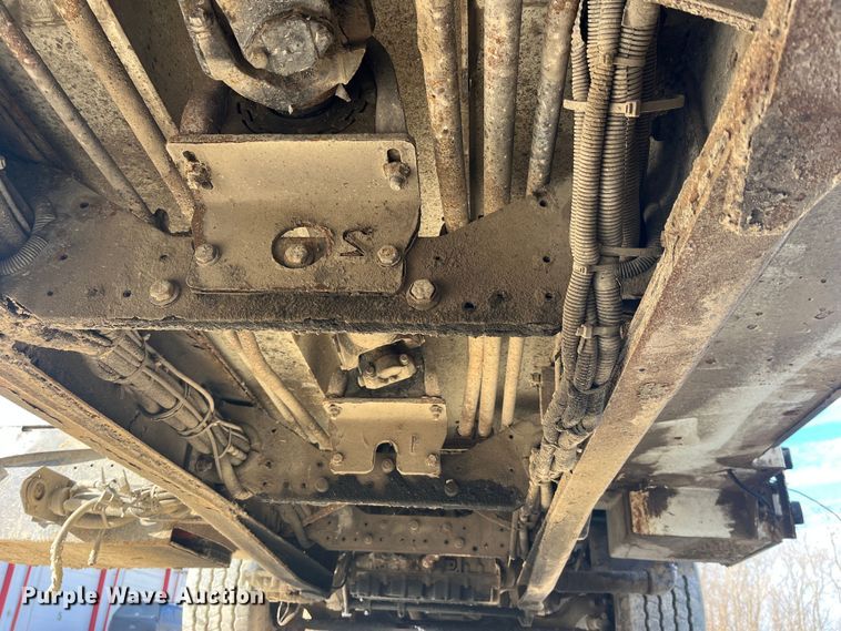 image for item MW9449 2007 Mack LE613 refuse truck