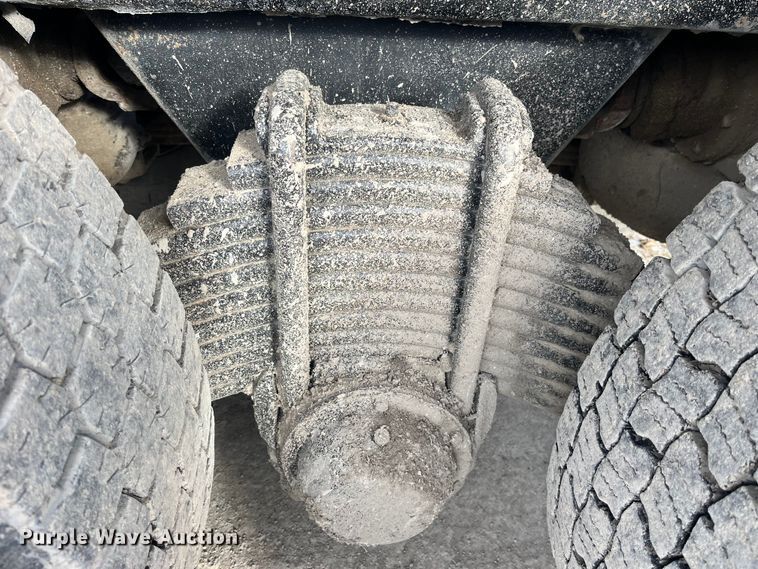 image for item MW9449 2007 Mack LE613 refuse truck