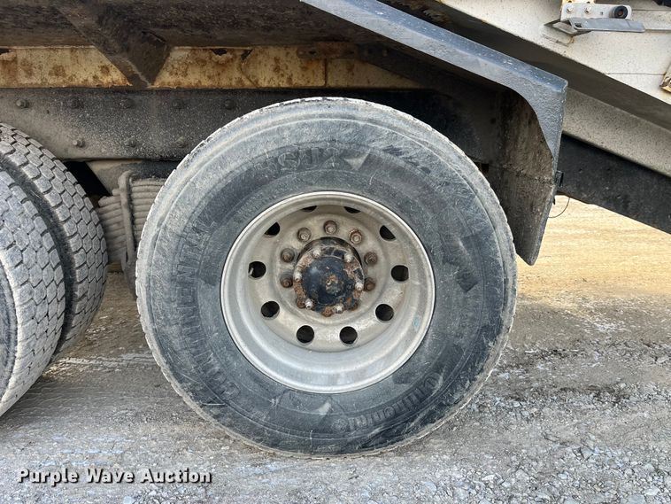 image for item MW9449 2007 Mack LE613 refuse truck