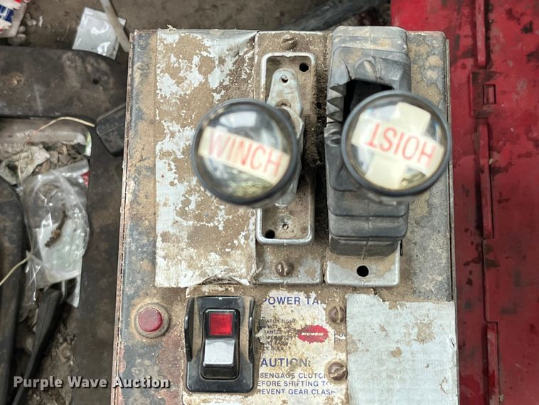 image for item MW9450 2004 Sterling L9500  roll-off container truck