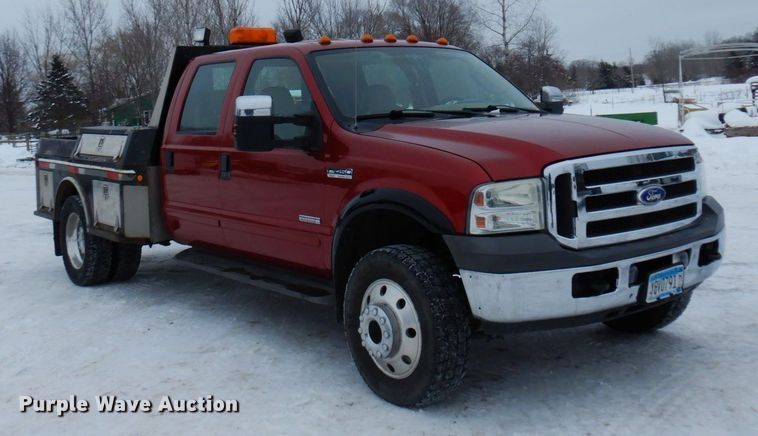 image for item AF9309 2005 Ford F450 Super Duty  Crew Cab utility / service truck