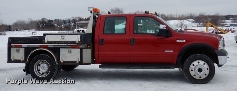 image for item AF9309 2005 Ford F450 Super Duty  Crew Cab utility / service truck