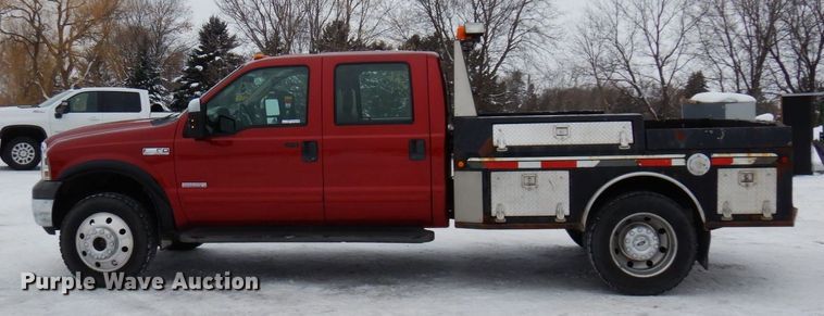 image for item AF9309 2005 Ford F450 Super Duty  Crew Cab utility / service truck