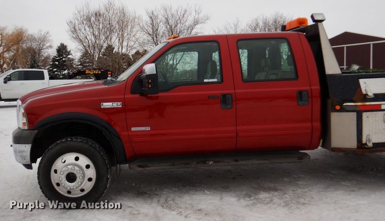 image for item AF9309 2005 Ford F450 Super Duty  Crew Cab utility / service truck