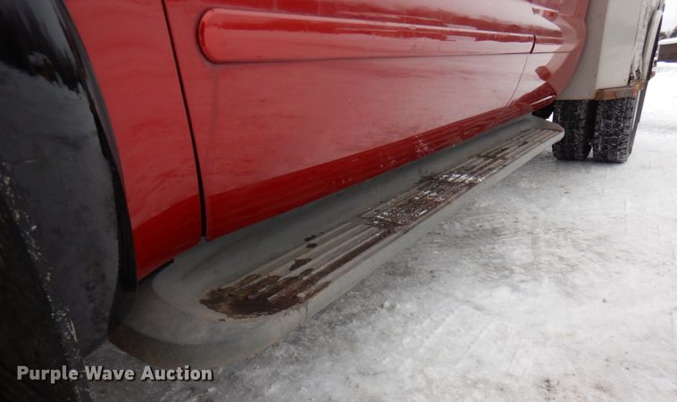 image for item AF9309 2005 Ford F450 Super Duty  Crew Cab utility / service truck