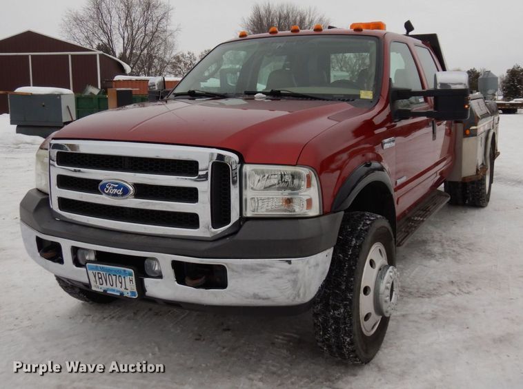 image for item AF9309 2005 Ford F450 Super Duty  Crew Cab utility / service truck