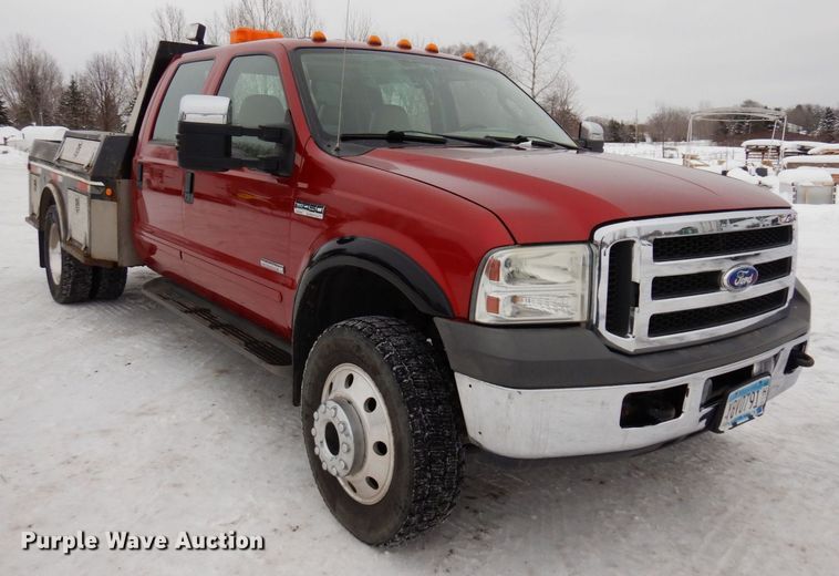 image for item AF9309 2005 Ford F450 Super Duty  Crew Cab utility / service truck