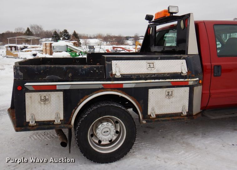 image for item AF9309 2005 Ford F450 Super Duty  Crew Cab utility / service truck