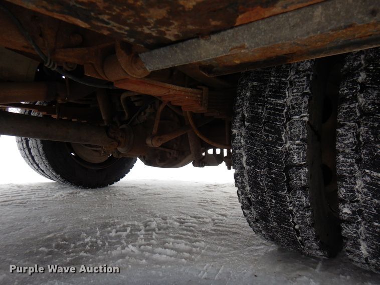 image for item AF9309 2005 Ford F450 Super Duty  Crew Cab utility / service truck