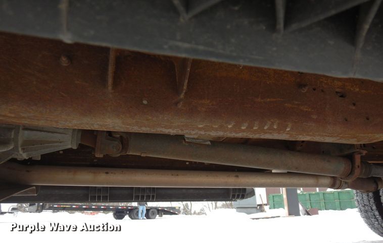 image for item AF9309 2005 Ford F450 Super Duty  Crew Cab utility / service truck