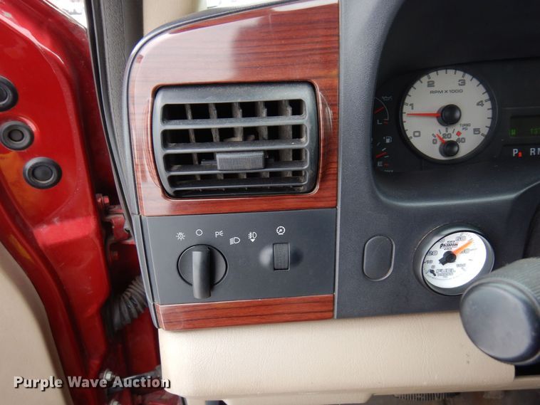 image for item AF9309 2005 Ford F450 Super Duty  Crew Cab utility / service truck