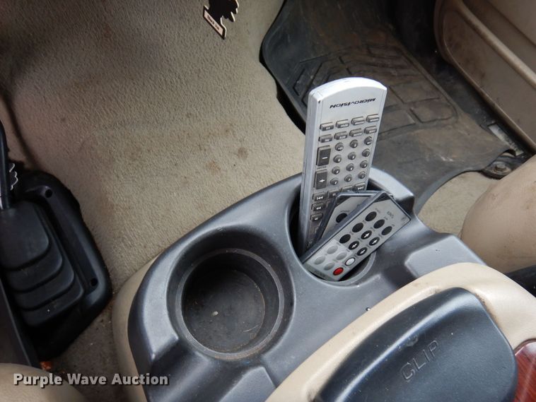 image for item AF9309 2005 Ford F450 Super Duty  Crew Cab utility / service truck