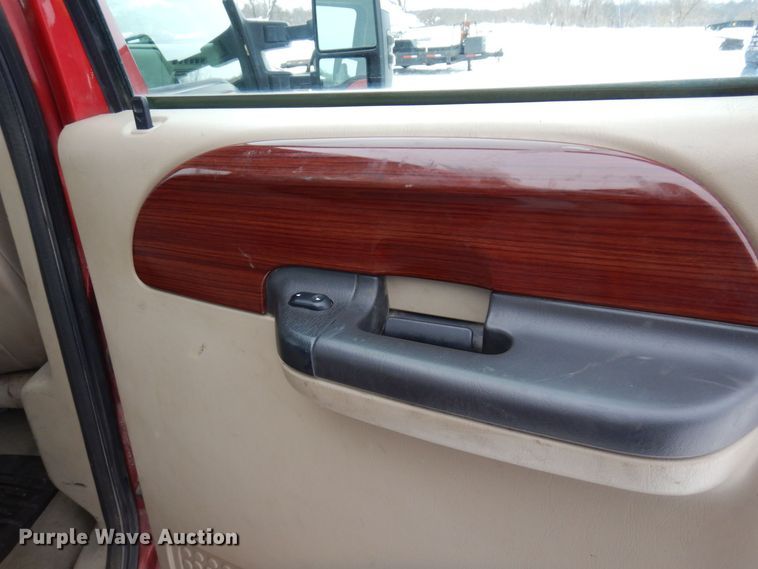 image for item AF9309 2005 Ford F450 Super Duty  Crew Cab utility / service truck