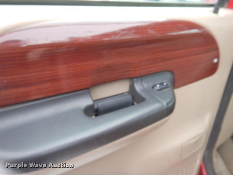 image for item AF9309 2005 Ford F450 Super Duty  Crew Cab utility / service truck