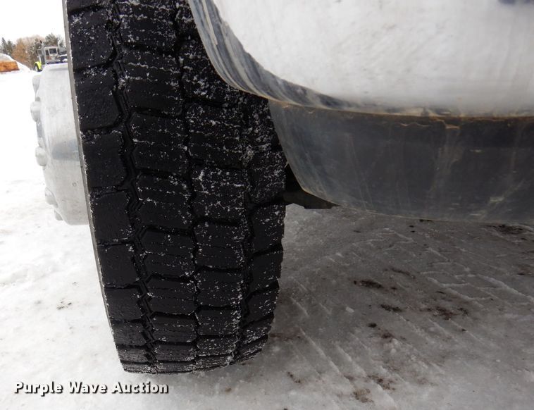 image for item AF9309 2005 Ford F450 Super Duty  Crew Cab utility / service truck