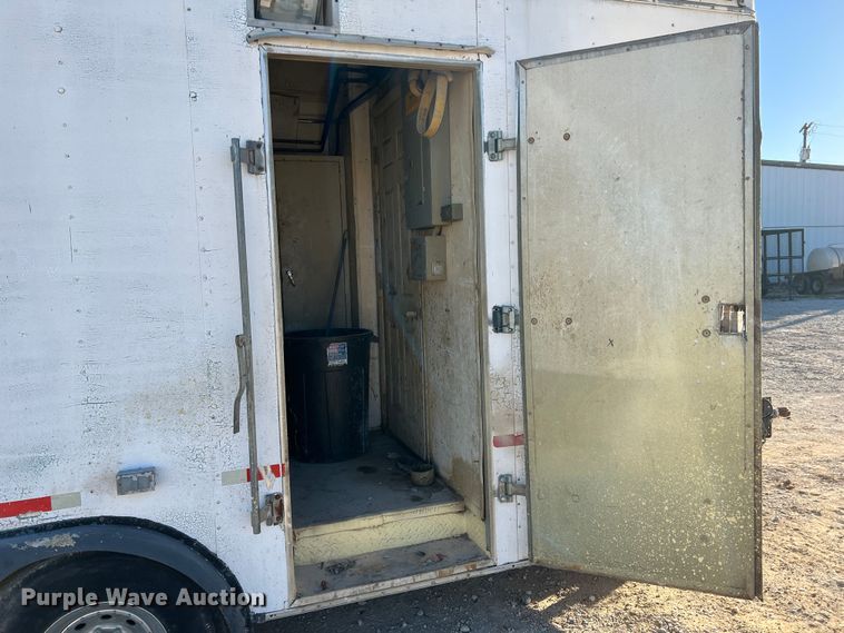 image for item DF0294 1999 Interstate  spray foam trailer