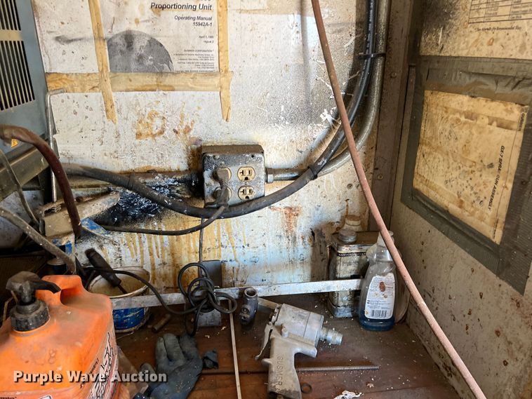 image for item DF0294 1999 Interstate  spray foam trailer