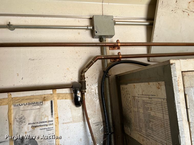 image for item DF0294 1999 Interstate  spray foam trailer