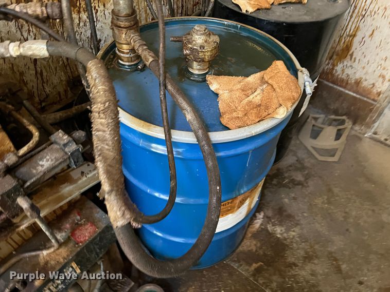 image for item DF0294 1999 Interstate  spray foam trailer