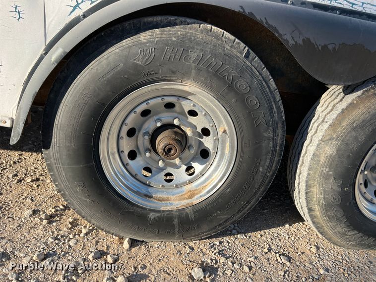 image for item DF0294 1999 Interstate  spray foam trailer