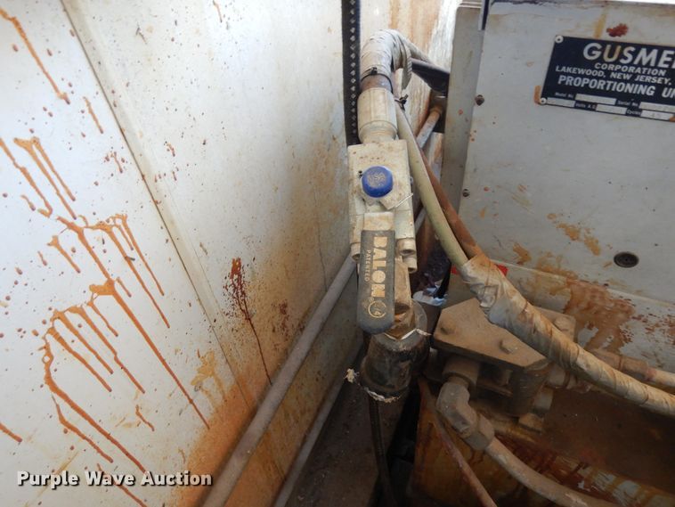 image for item DF0294 1999 Interstate  spray foam trailer