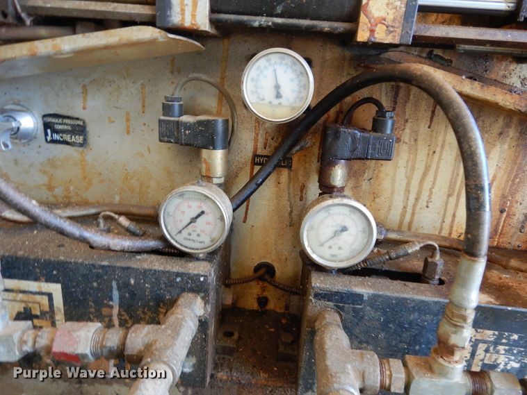 image for item DF0294 1999 Interstate  spray foam trailer