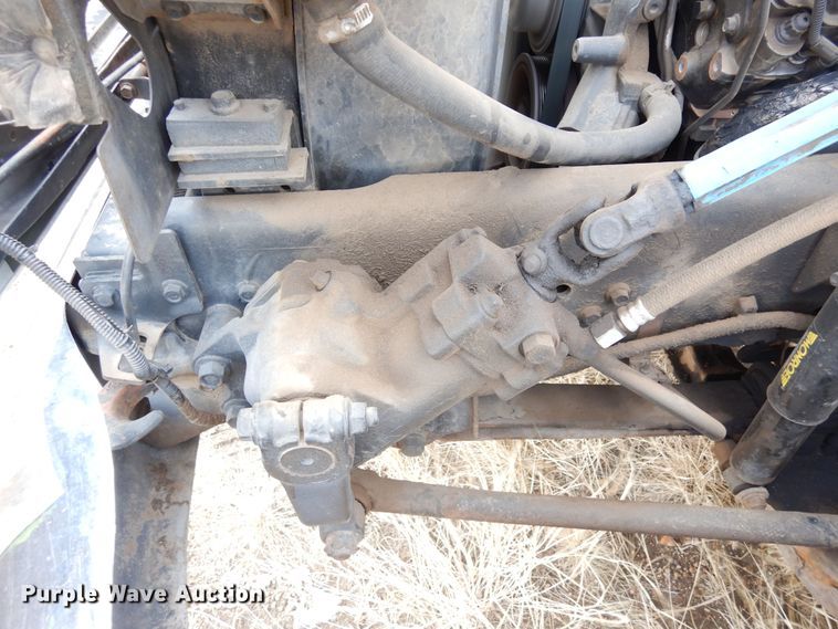 image for item DF8291 2006 Ford F650  chipper truck