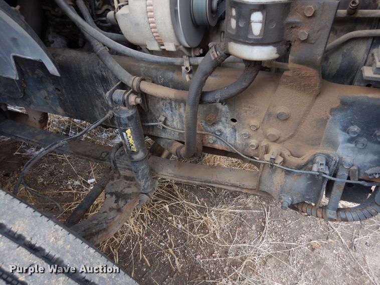 image for item DF8291 2006 Ford F650  chipper truck