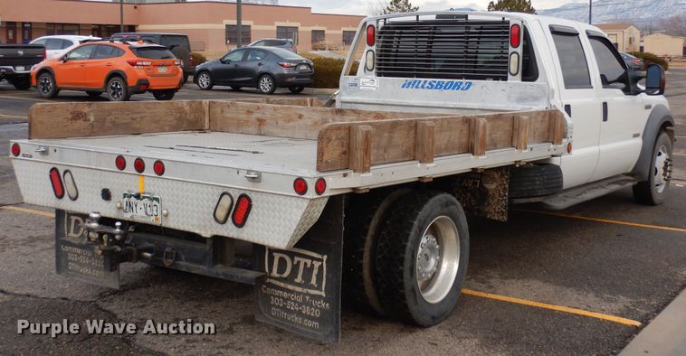 image for item DF8296 2005 Ford F450 Super Duty  Crew Cab flatbed truck