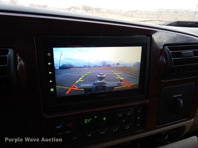 image for item DF8296 2005 Ford F450 Super Duty  Crew Cab flatbed truck