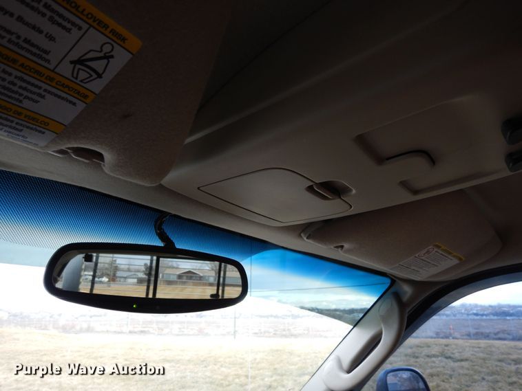 image for item DF8296 2005 Ford F450 Super Duty  Crew Cab flatbed truck