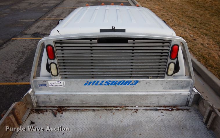 image for item DF8296 2005 Ford F450 Super Duty  Crew Cab flatbed truck