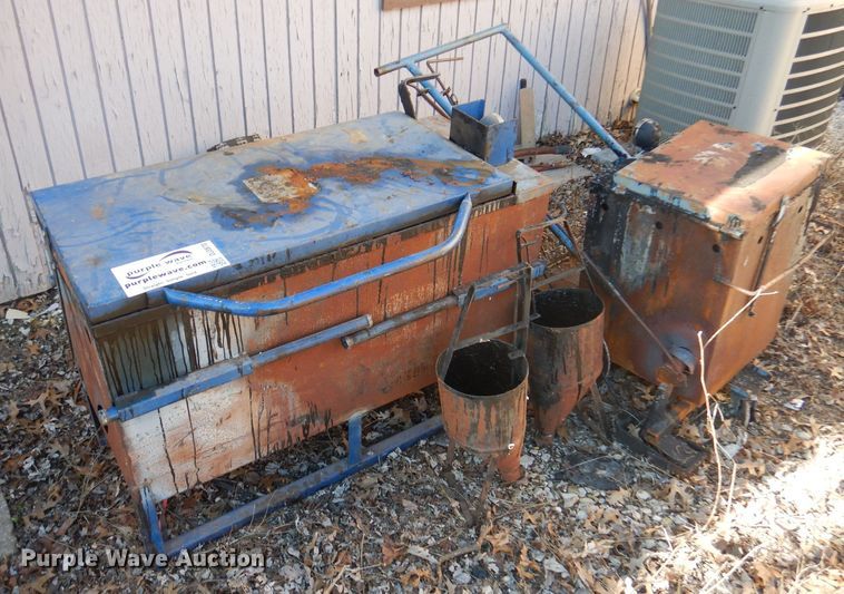 image for item DJ3870 Asphalt hot box