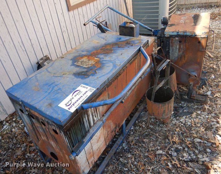 image for item DJ3870 Asphalt hot box