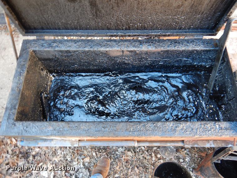 image for item DJ3870 Asphalt hot box