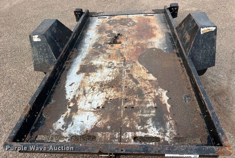 image for item DK7213 2004 Vermeer TLR30  tilt deck utility trailer