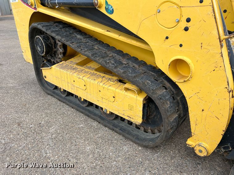 image for item DK7217 Yanmar T175-1  tracked skid steer loader