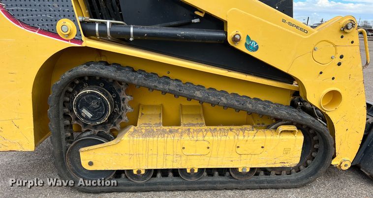 image for item DK7217 Yanmar T175-1  tracked skid steer loader