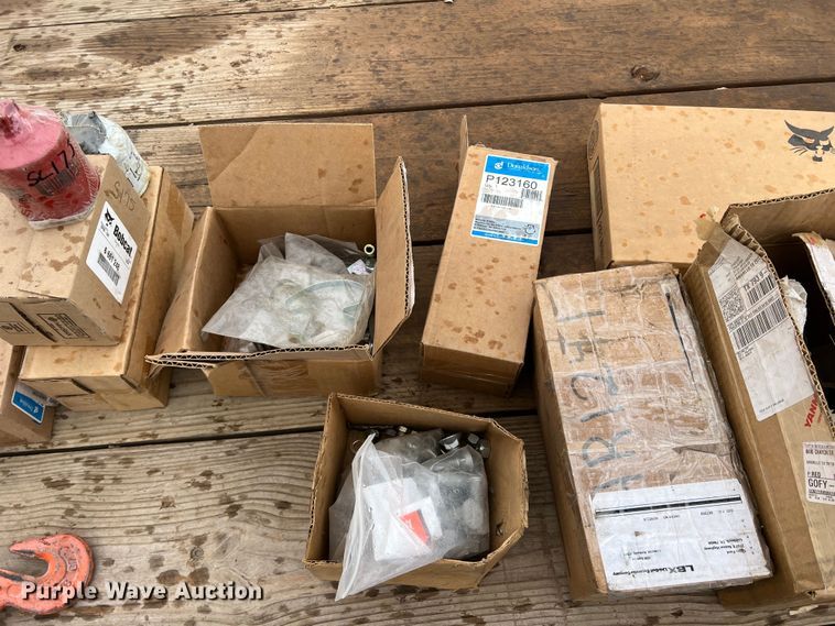 image for item DK7218 2012 Bobcat S175  skid steer loader