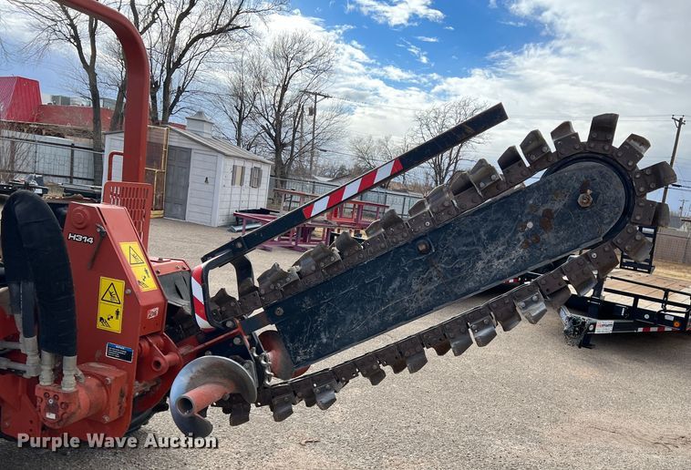 image for item DK7219 2007 Ditch Witch RT40  trencher