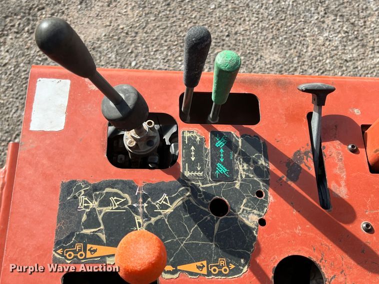 image for item DK7219 2007 Ditch Witch RT40  trencher