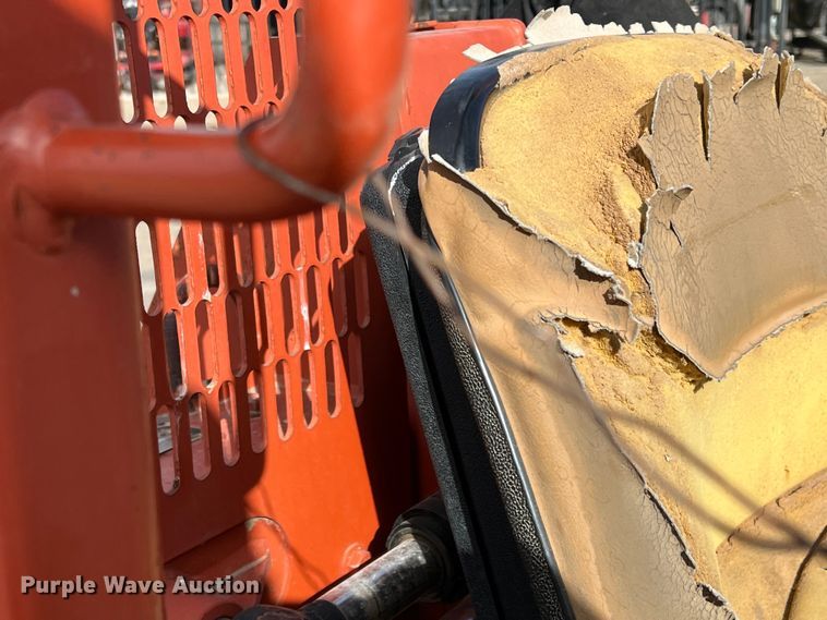 image for item DK7219 2007 Ditch Witch RT40  trencher