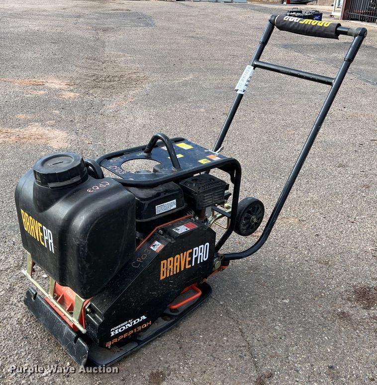 image for item DK7228 Bravpro BRPFP130H  plate compactor