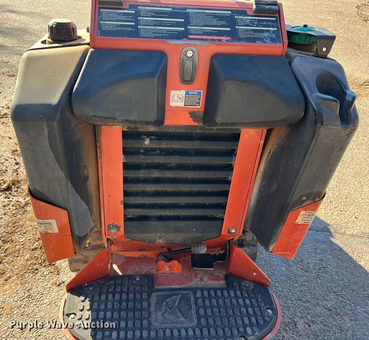 image for item DK7232 2013 Ditch Witch SK755  compact utility loader