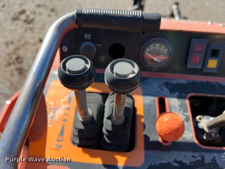 image for item DK7232 2013 Ditch Witch SK755  compact utility loader